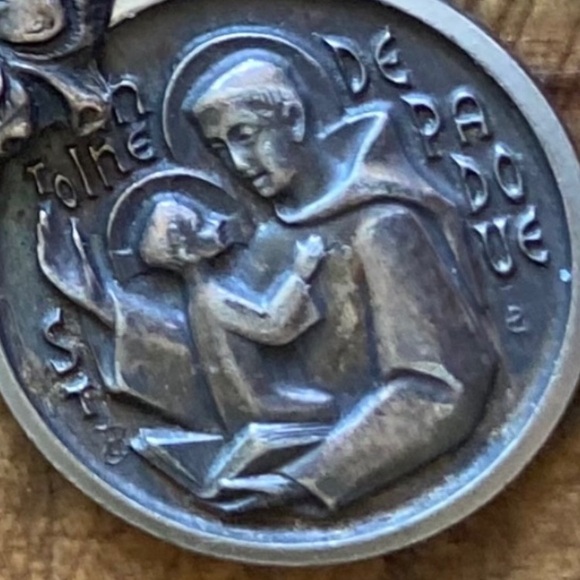 Vintage/Antique Silver Roses and Saints 7” Catholic Medal Prayer Bracelet - Picture 5 of 8